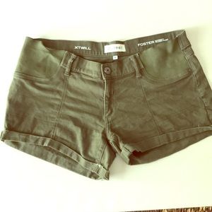 Fosters maternity shorts stretch fit